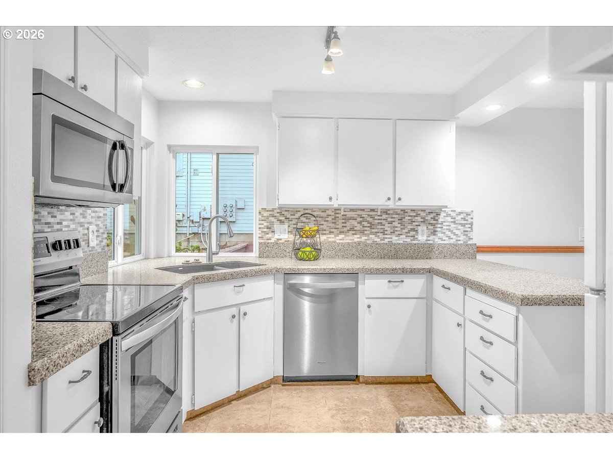 5795 NW 181ST AVE, Portland, OR, 97229