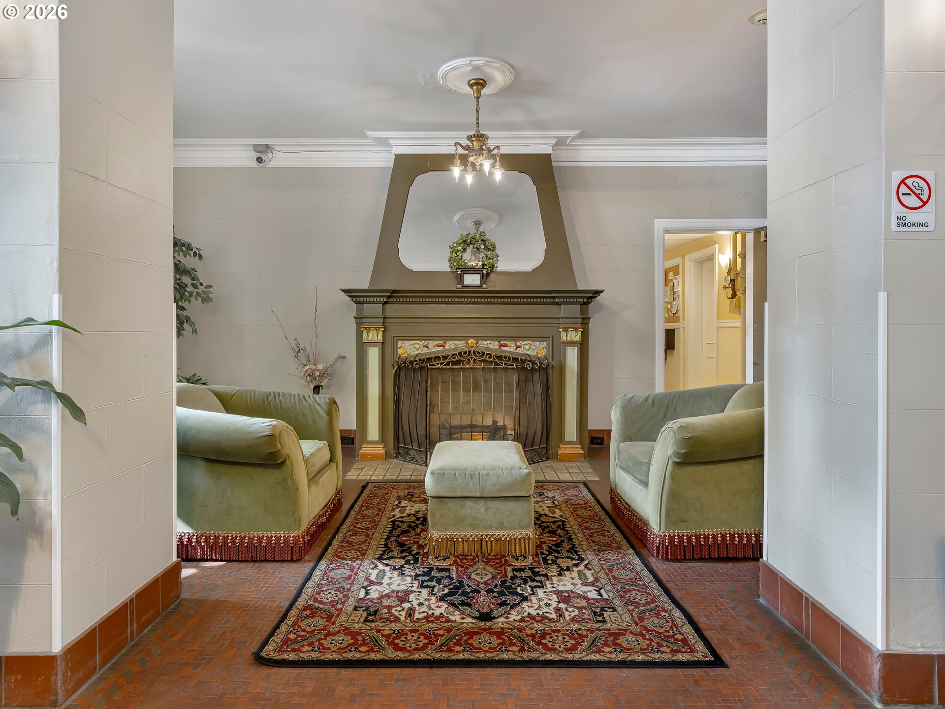 Photo #4: 423380791 Listing: Photo #4