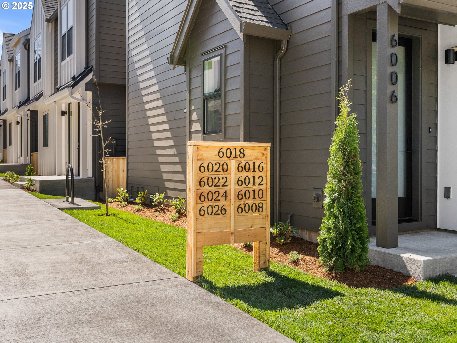 Photo #5: 424109581 Listing 