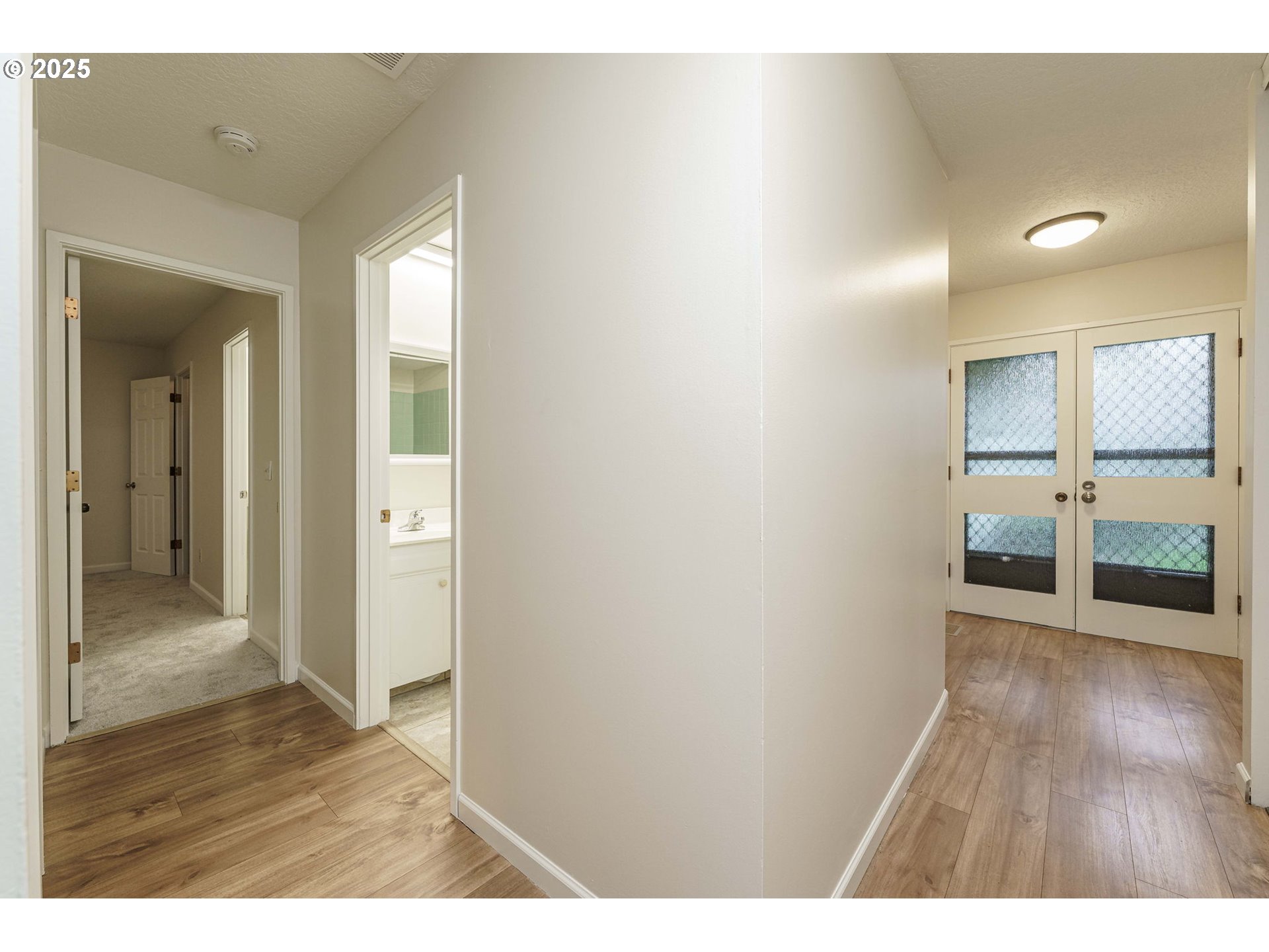 Photo #9: 424254616 Listing: Photo #9