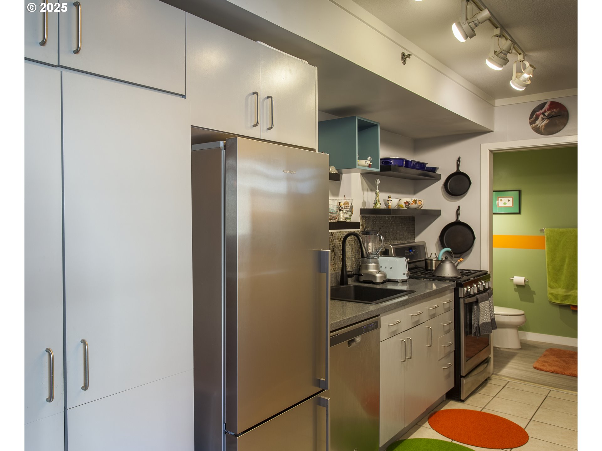 533 NE HOLLADAY ST UNIT 308, Portland, OR, 97232