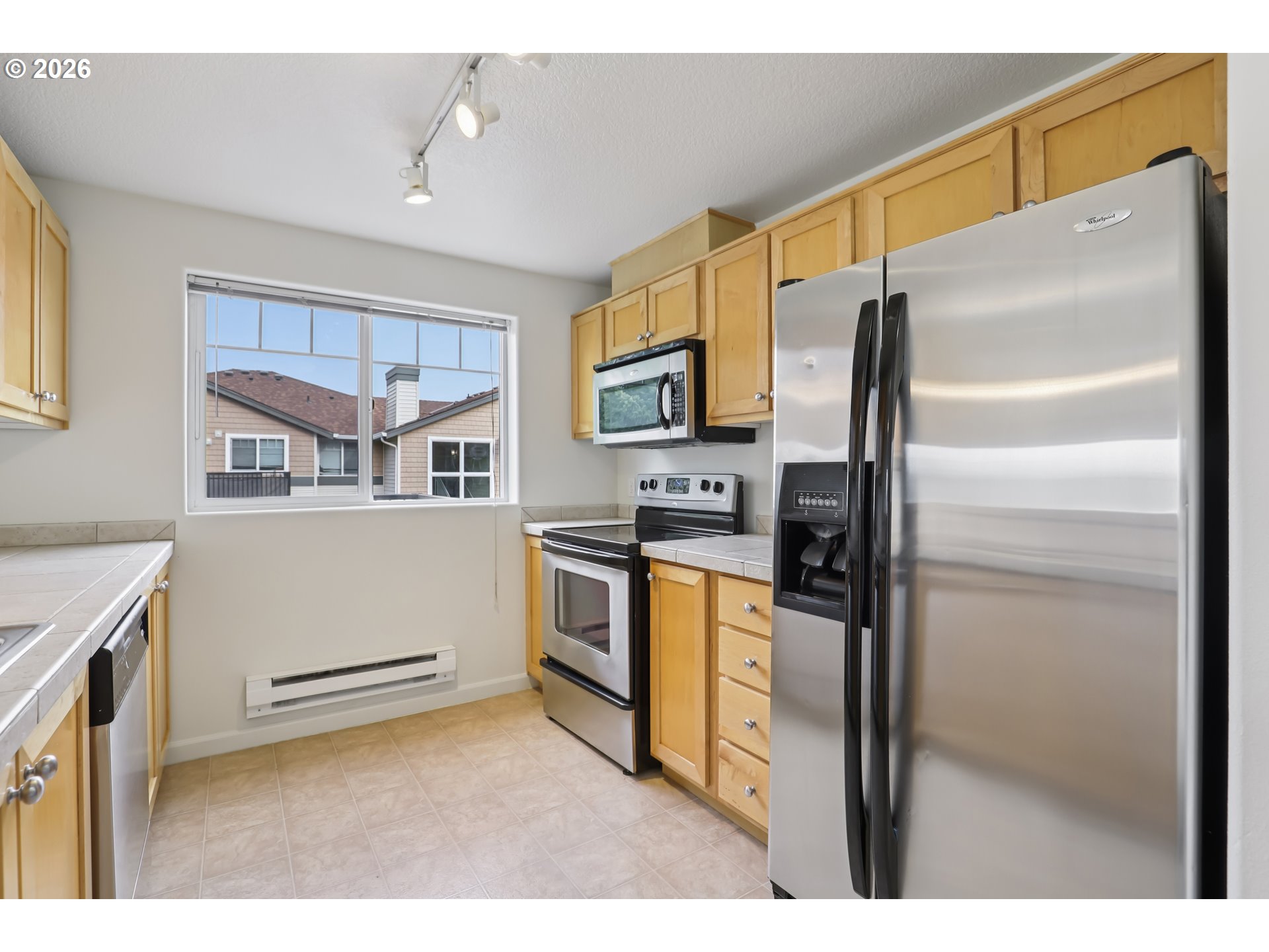 Photo #12: 425370170 Listing: Photo #12