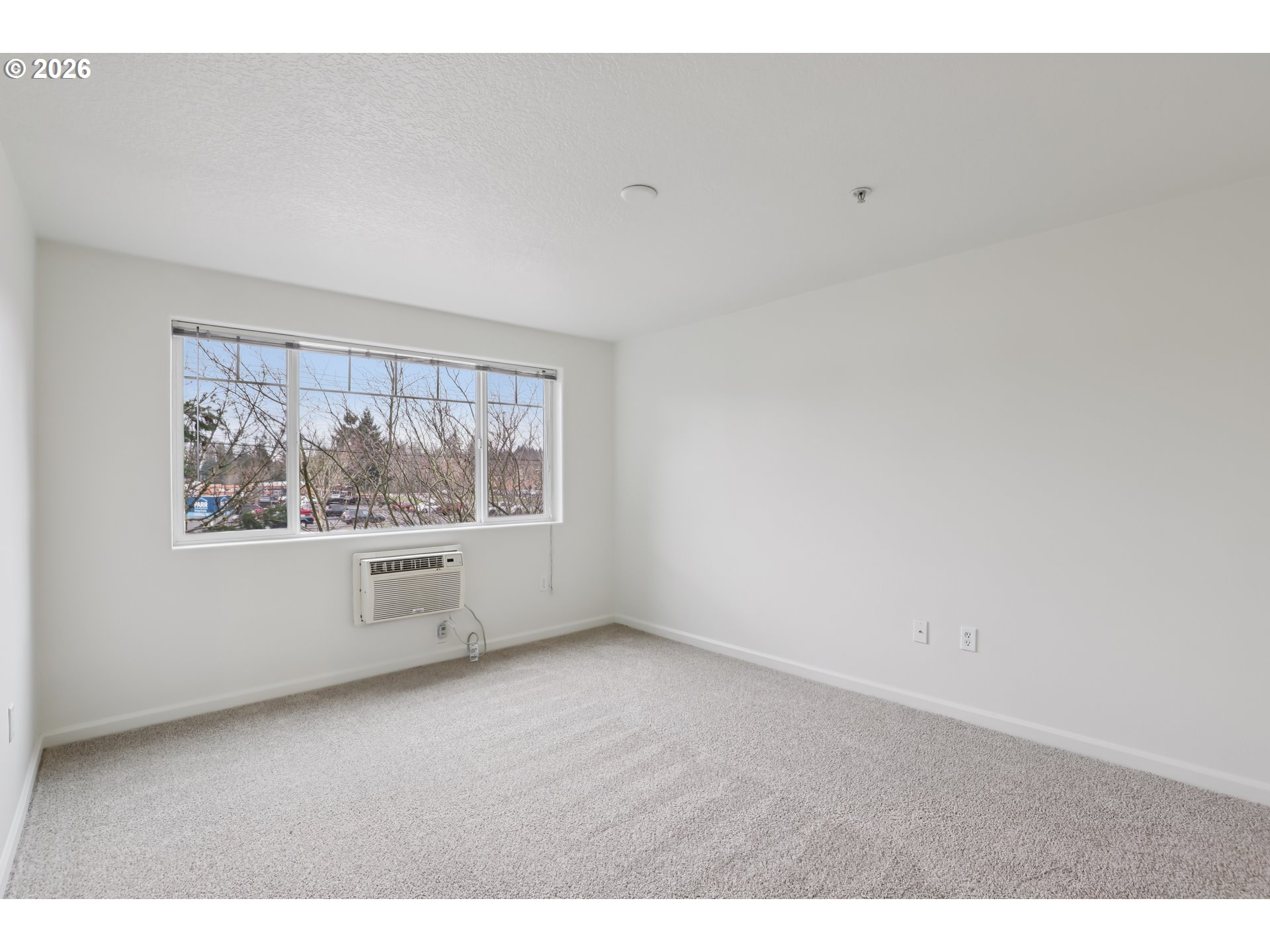 Photo #13: 425370170 Listing: Photo #13