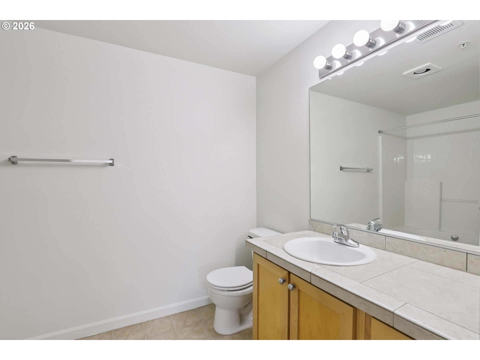 Photo #18: 425370170 Listing: Photo #18