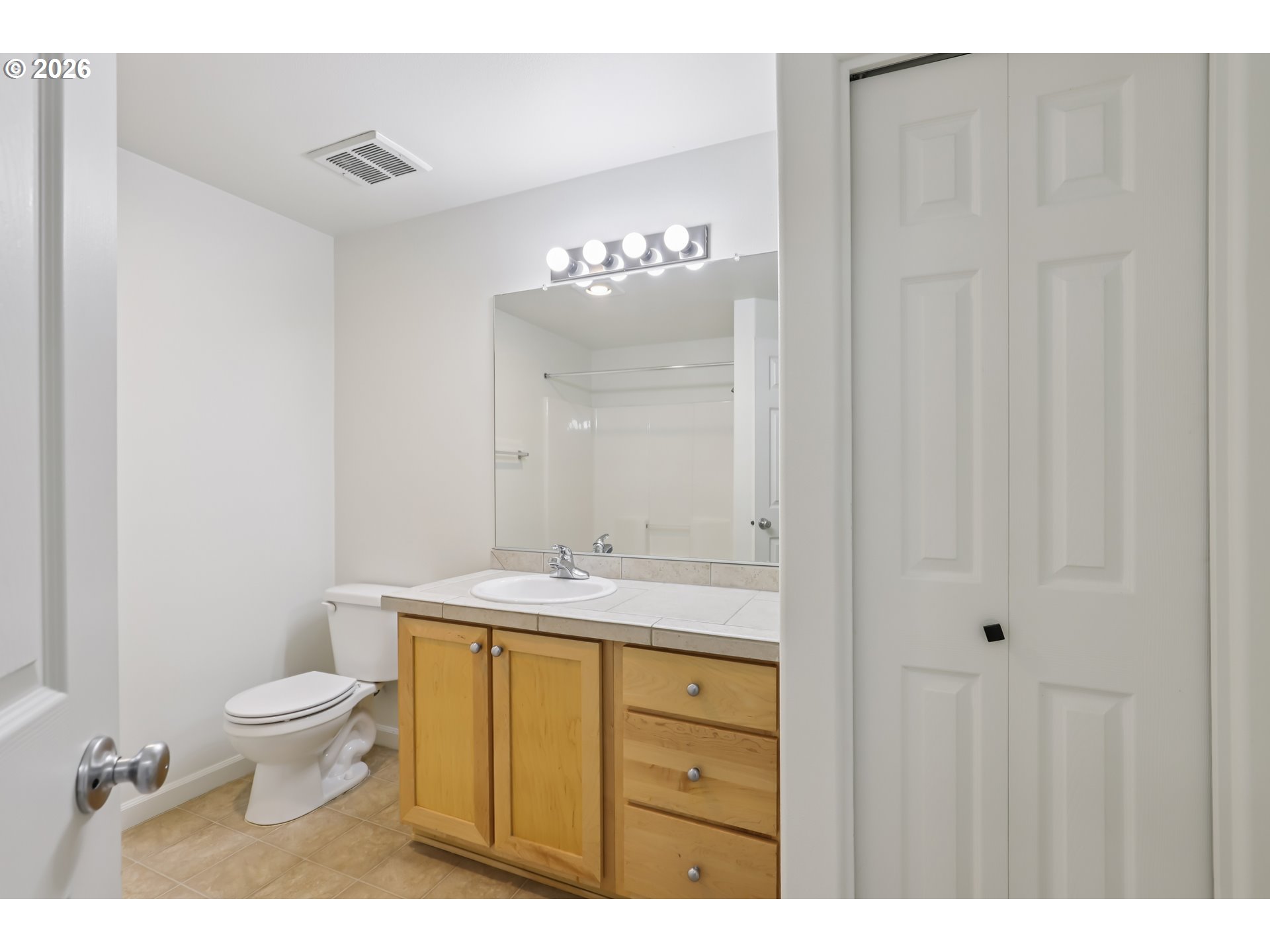 Photo #26: 425370170 Listing: Photo #26