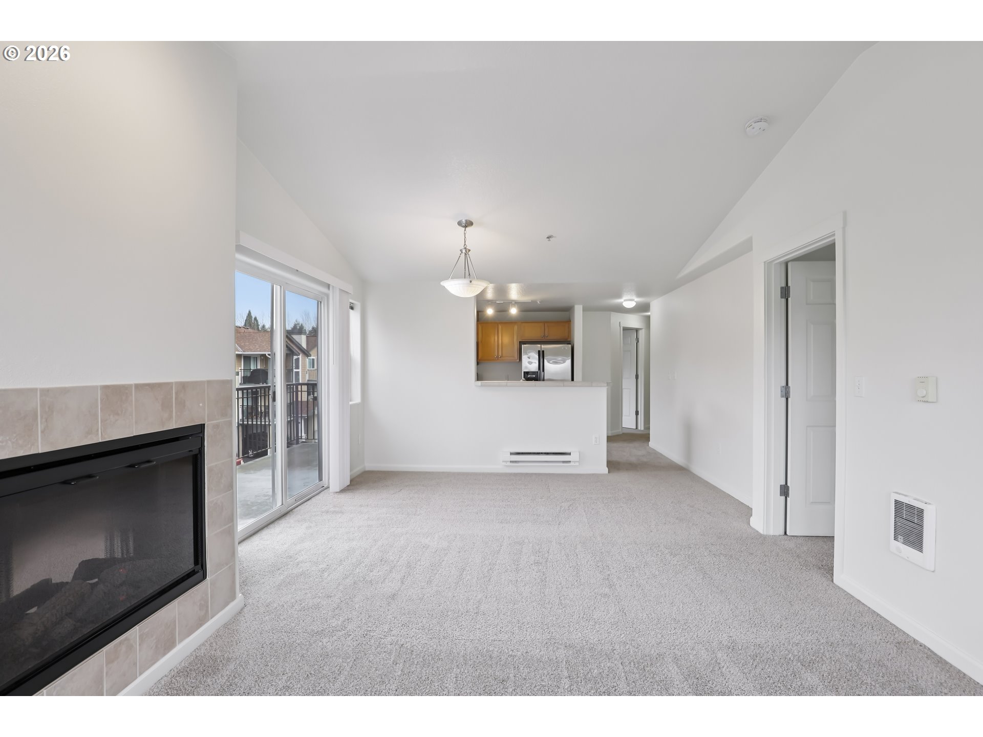 Photo #7: 425370170 Listing: Photo #7