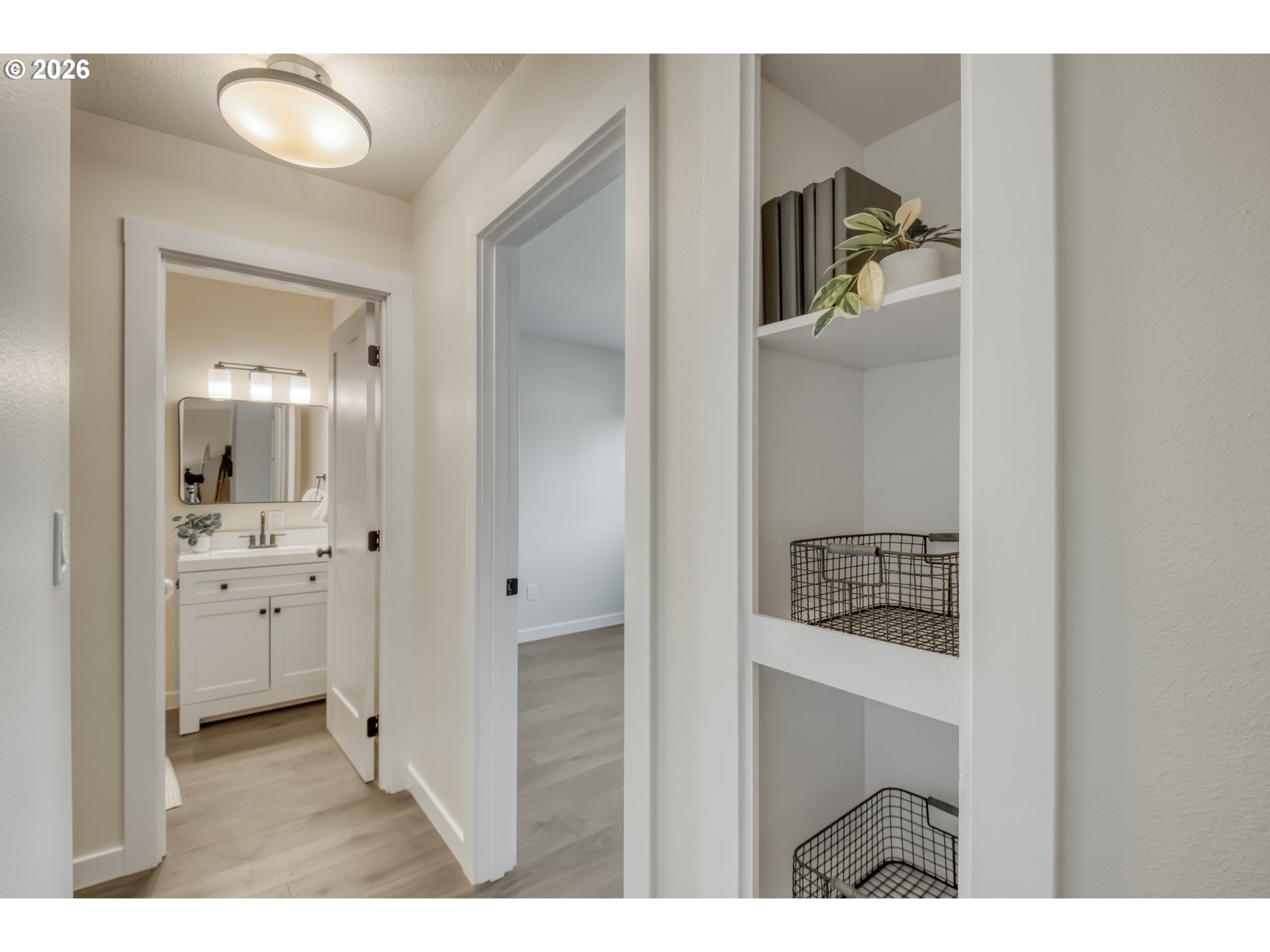 Photo #8: 426361571 Listing: Photo #8