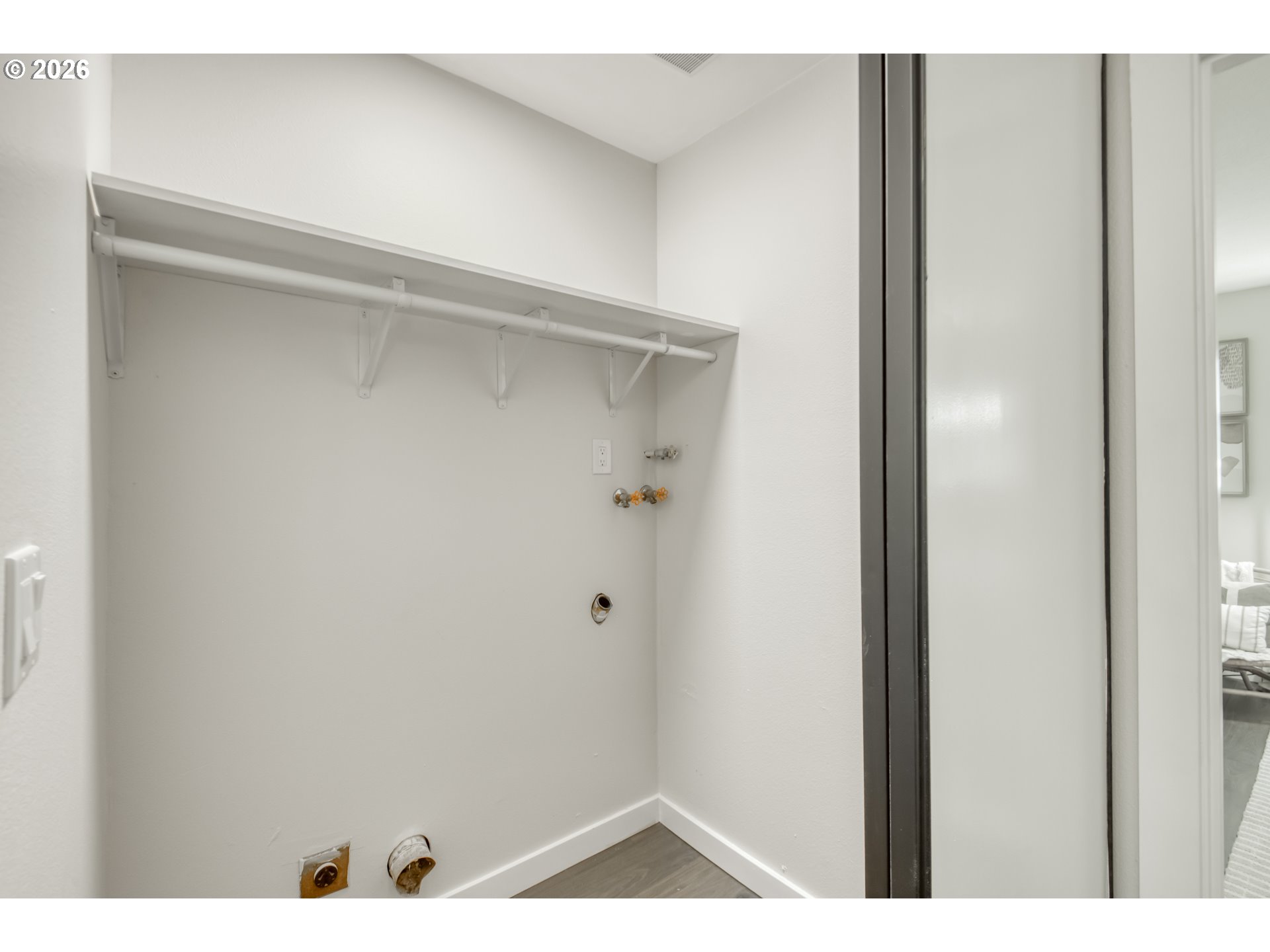 Photo #12: 426361571 Listing: Photo #12