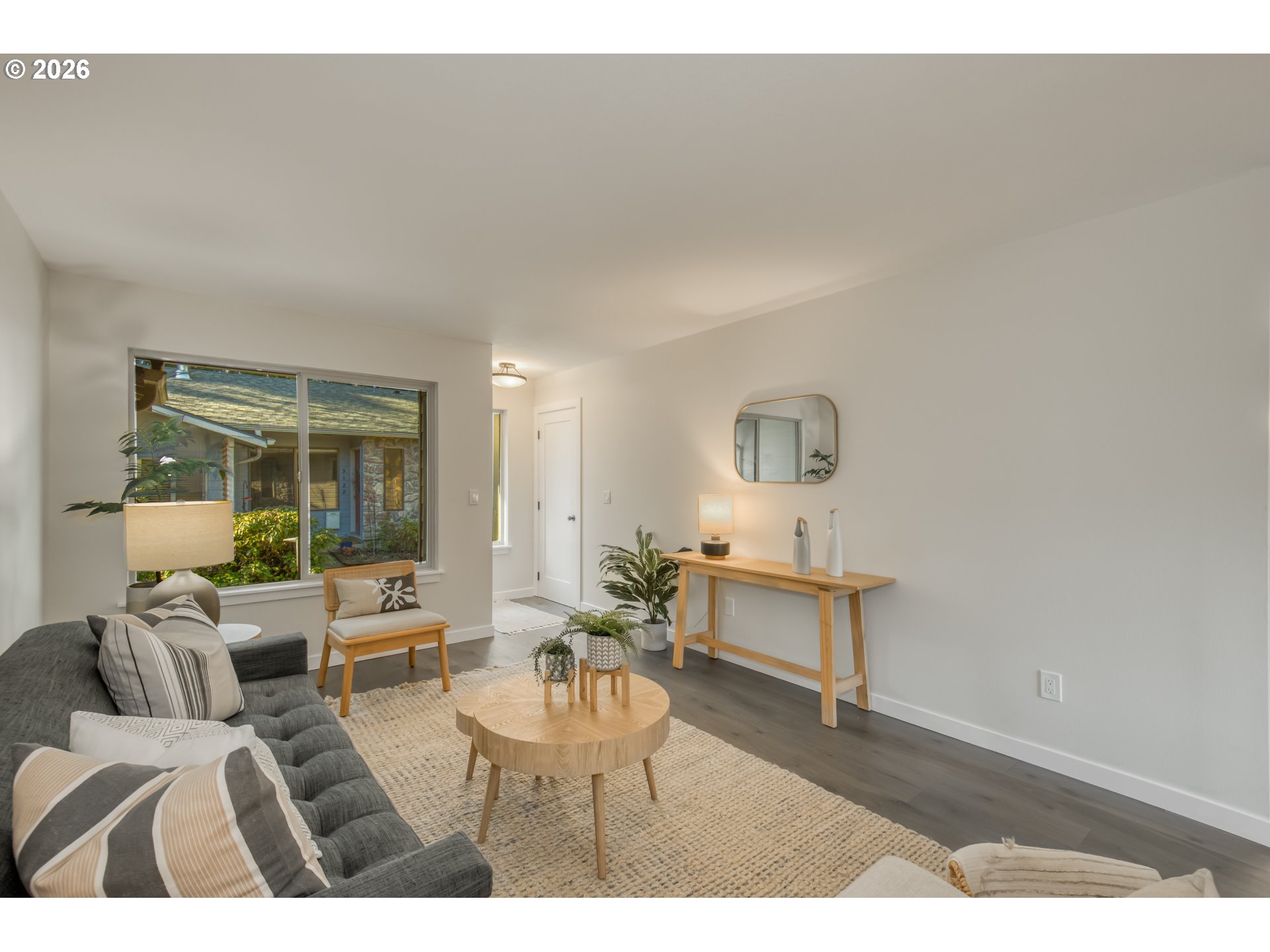 Photo #3: 426361571 Listing: Photo #3