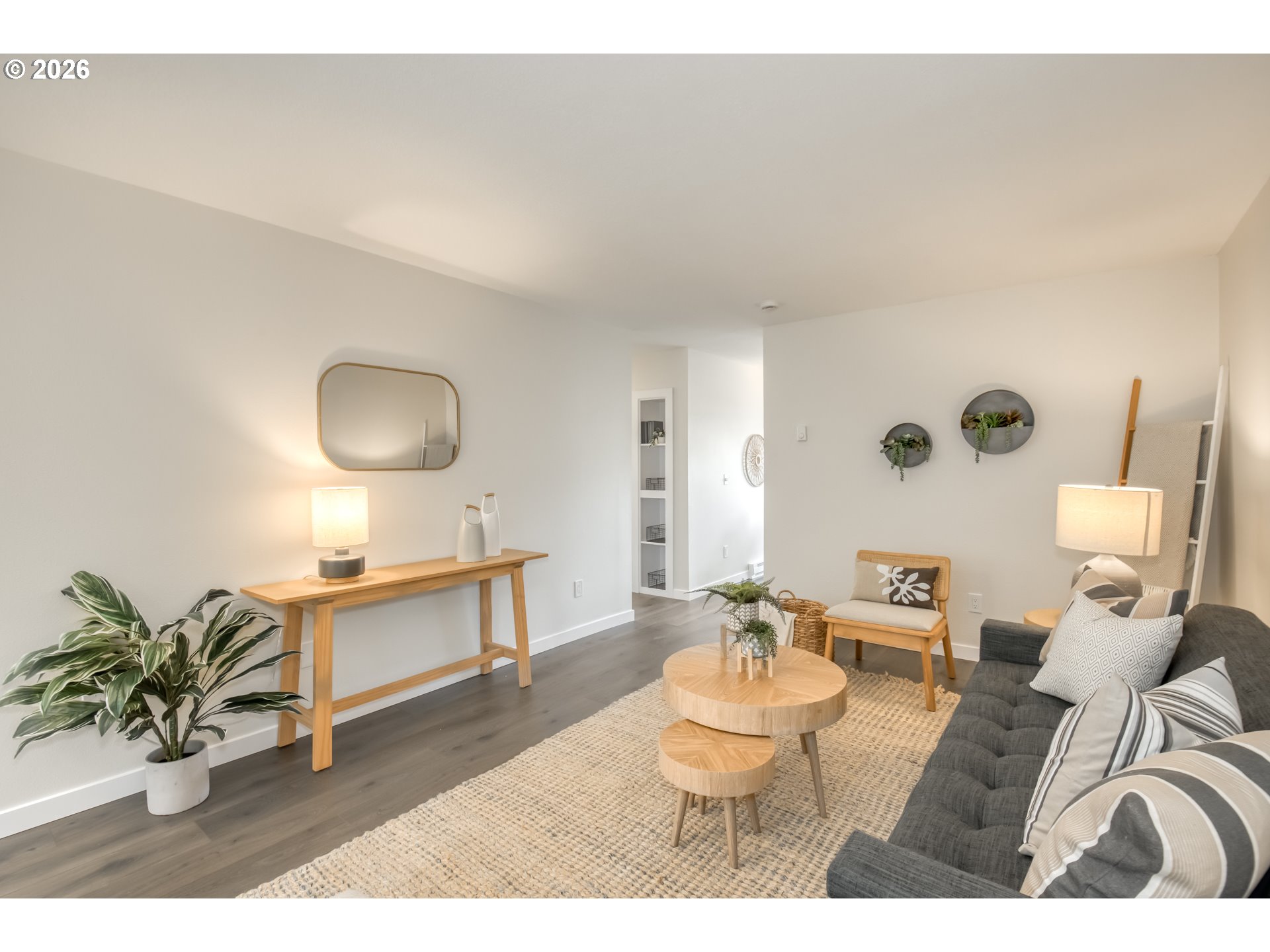 Photo #4: 426361571 Listing: Photo #4