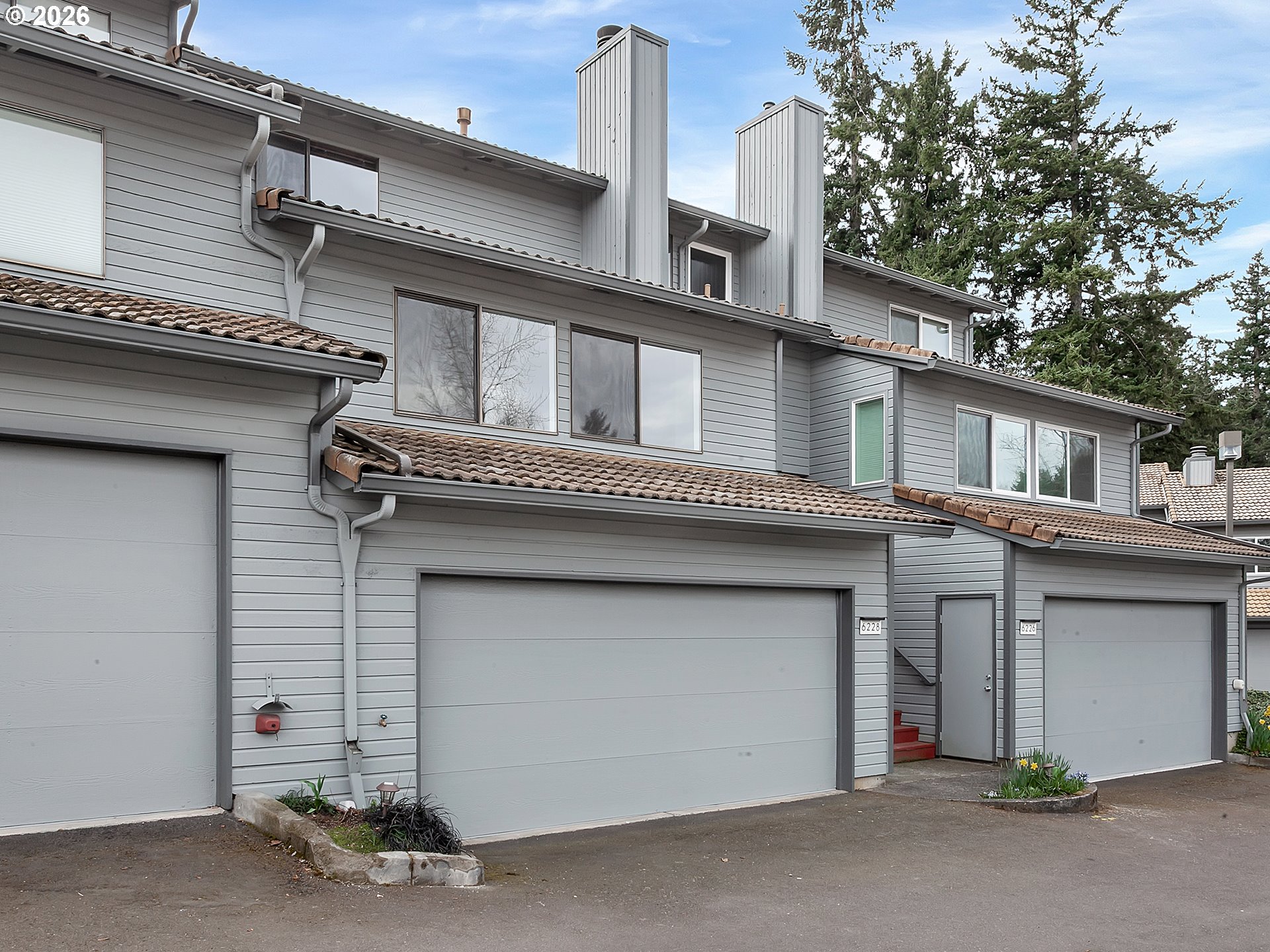 Photo #2: 426405296 Listing: Photo #2