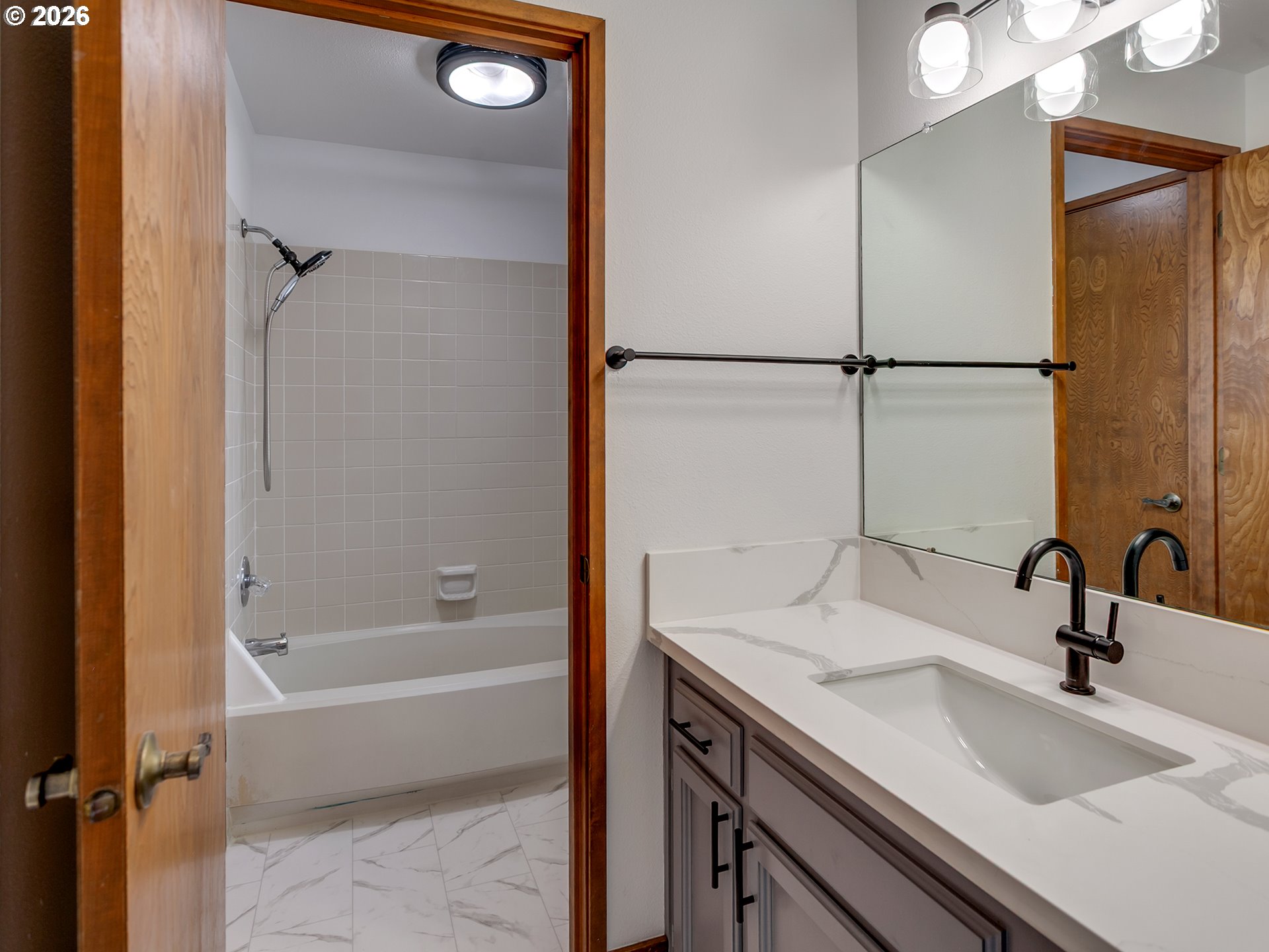 Photo #28: 426405296 Listing: Photo #28