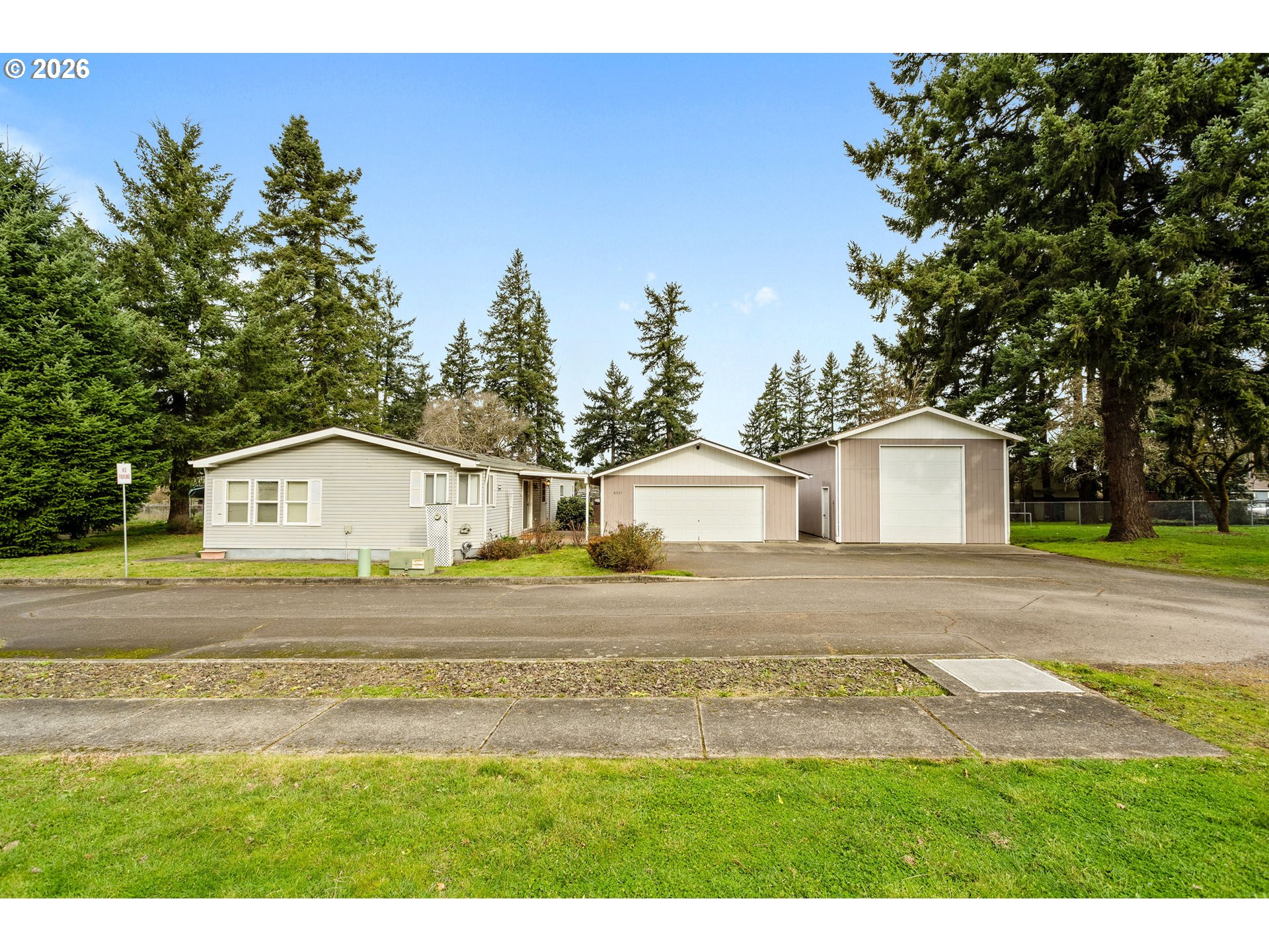 8227 SE 88TH AVE, Portland OR 97266