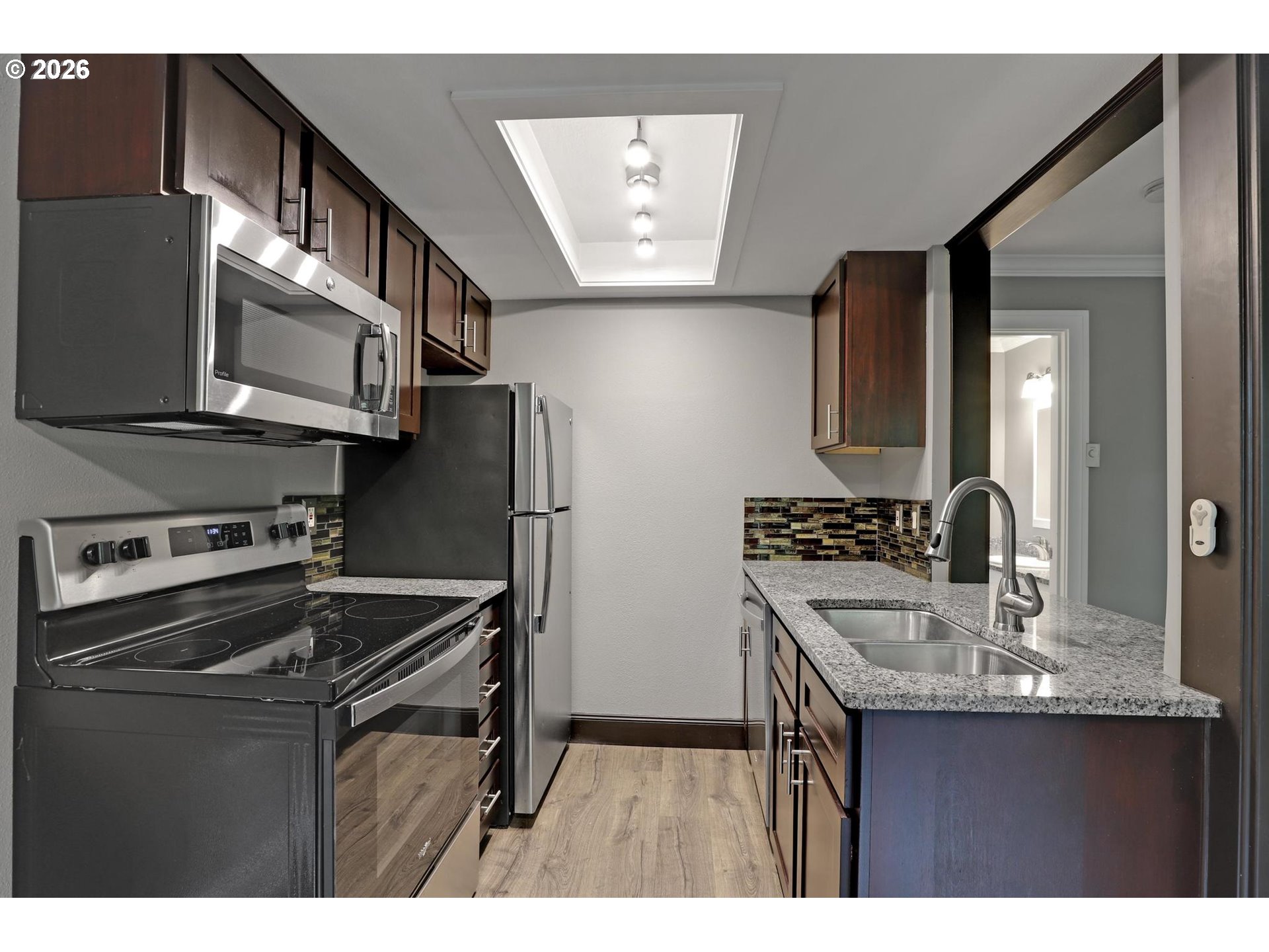 Photo #17: 426523239 Listing: Photo #17
