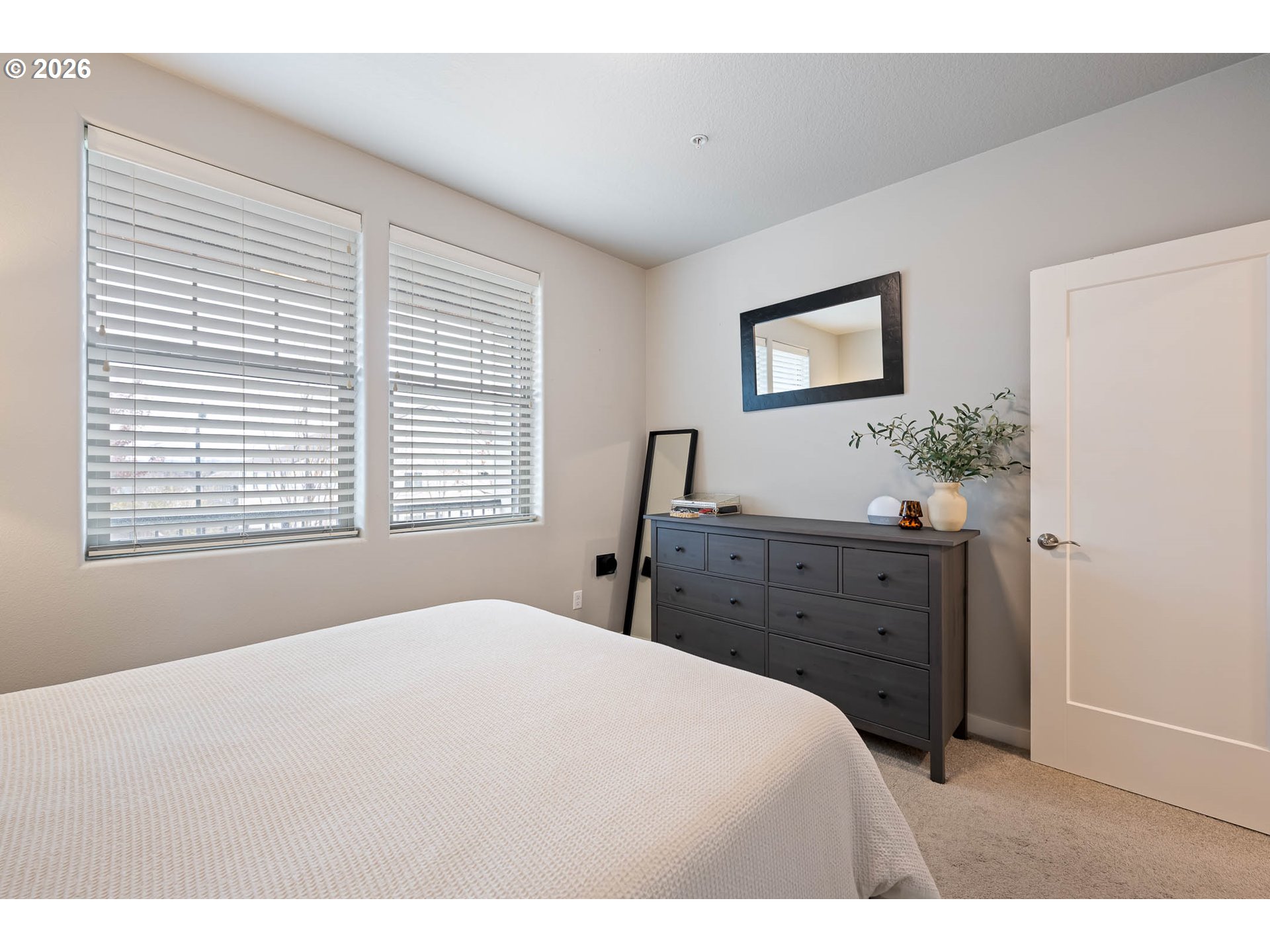 Photo #7: 426636618 Listing: Photo #7