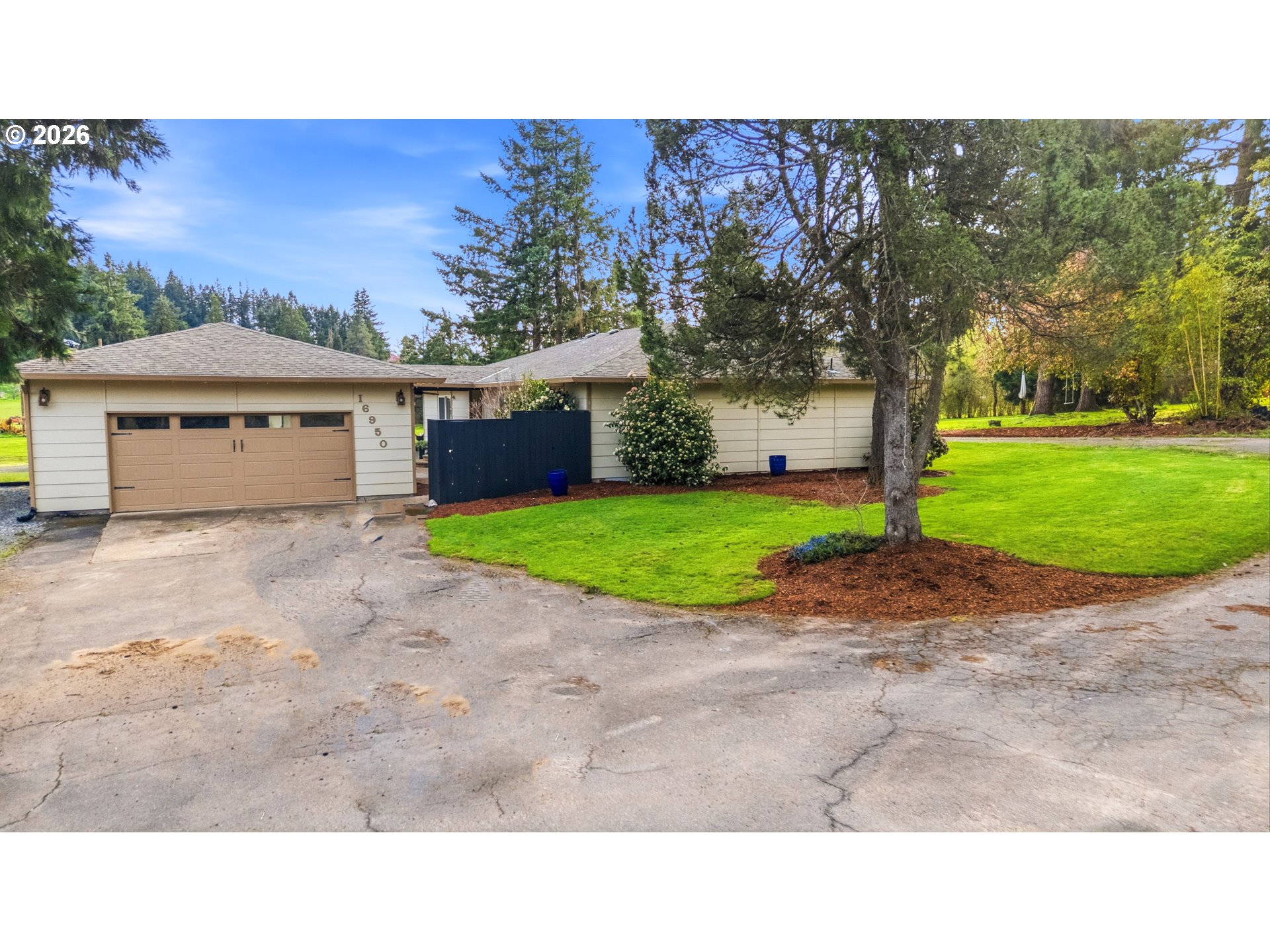 929 OLD COUNTY RD, Brookings, OR, 97415