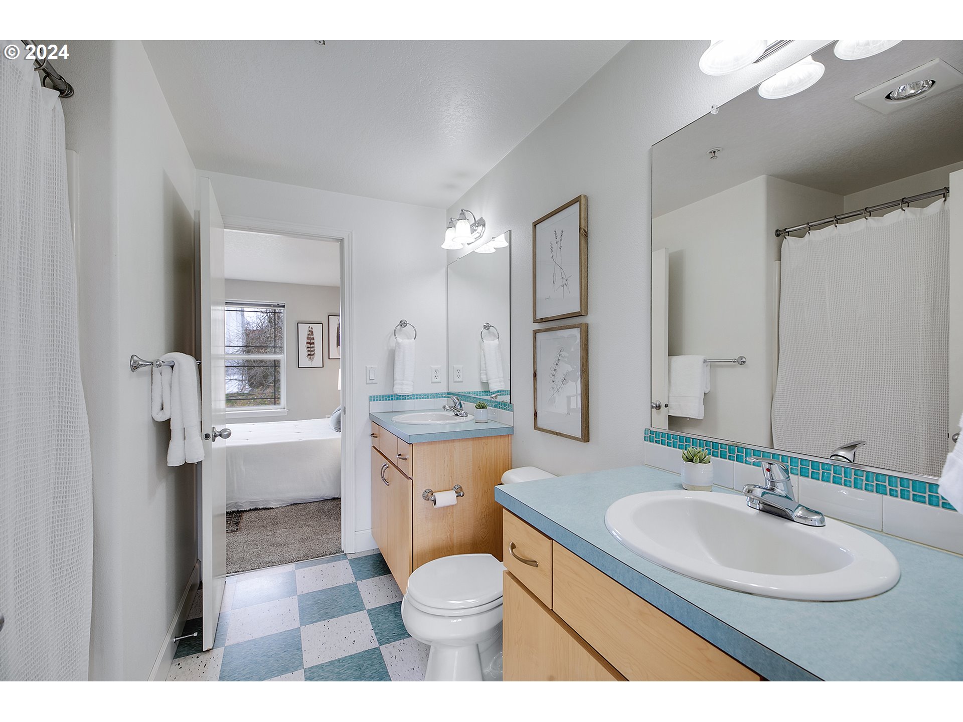 Photo #17: 428341777 Listing: Photo #17