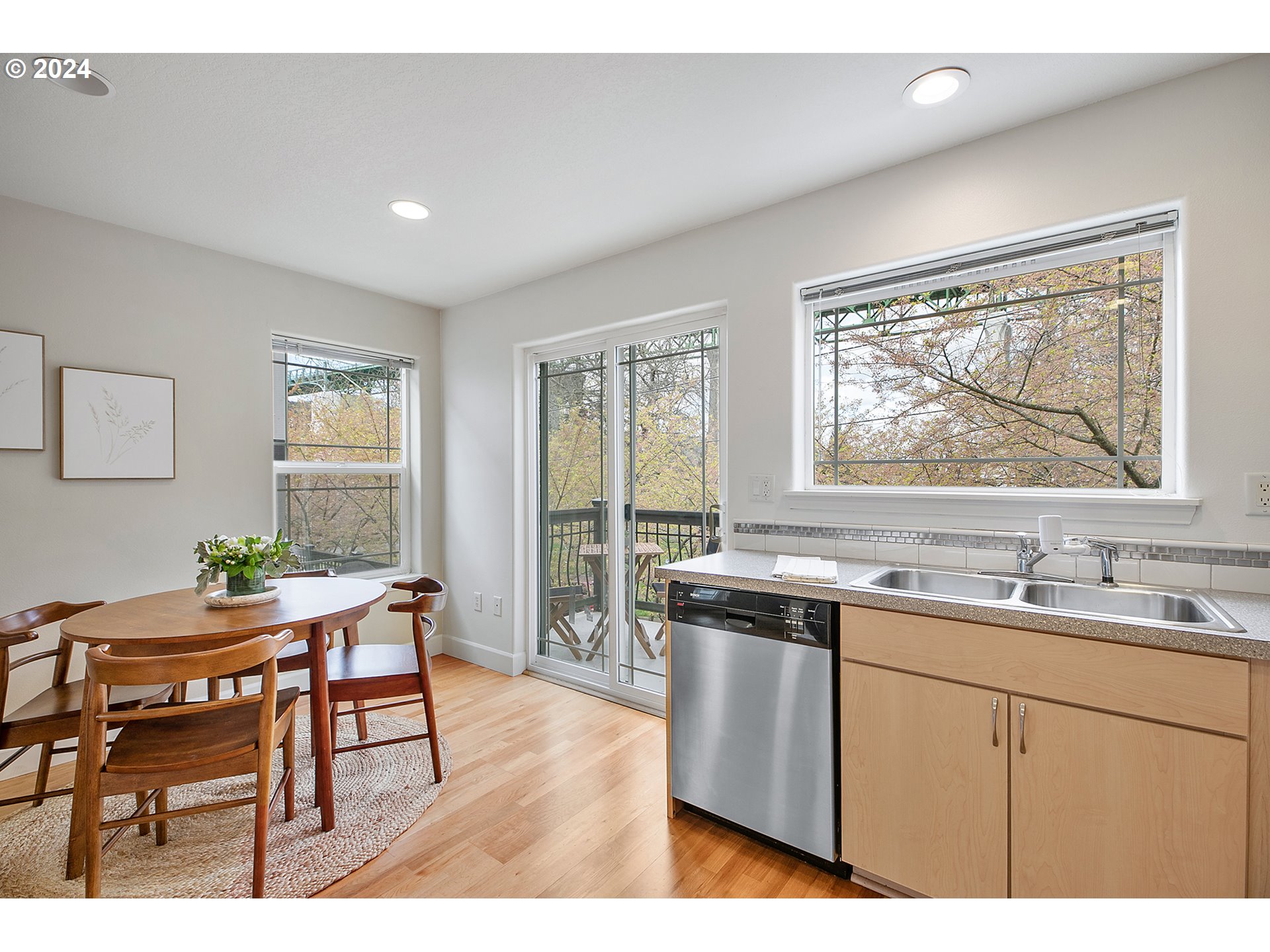 Photo #8: 428341777 Listing: Photo #8