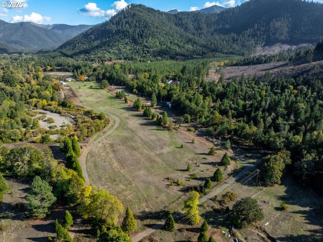 6425 LAKE SHORE DR, Selma, OR, 97538