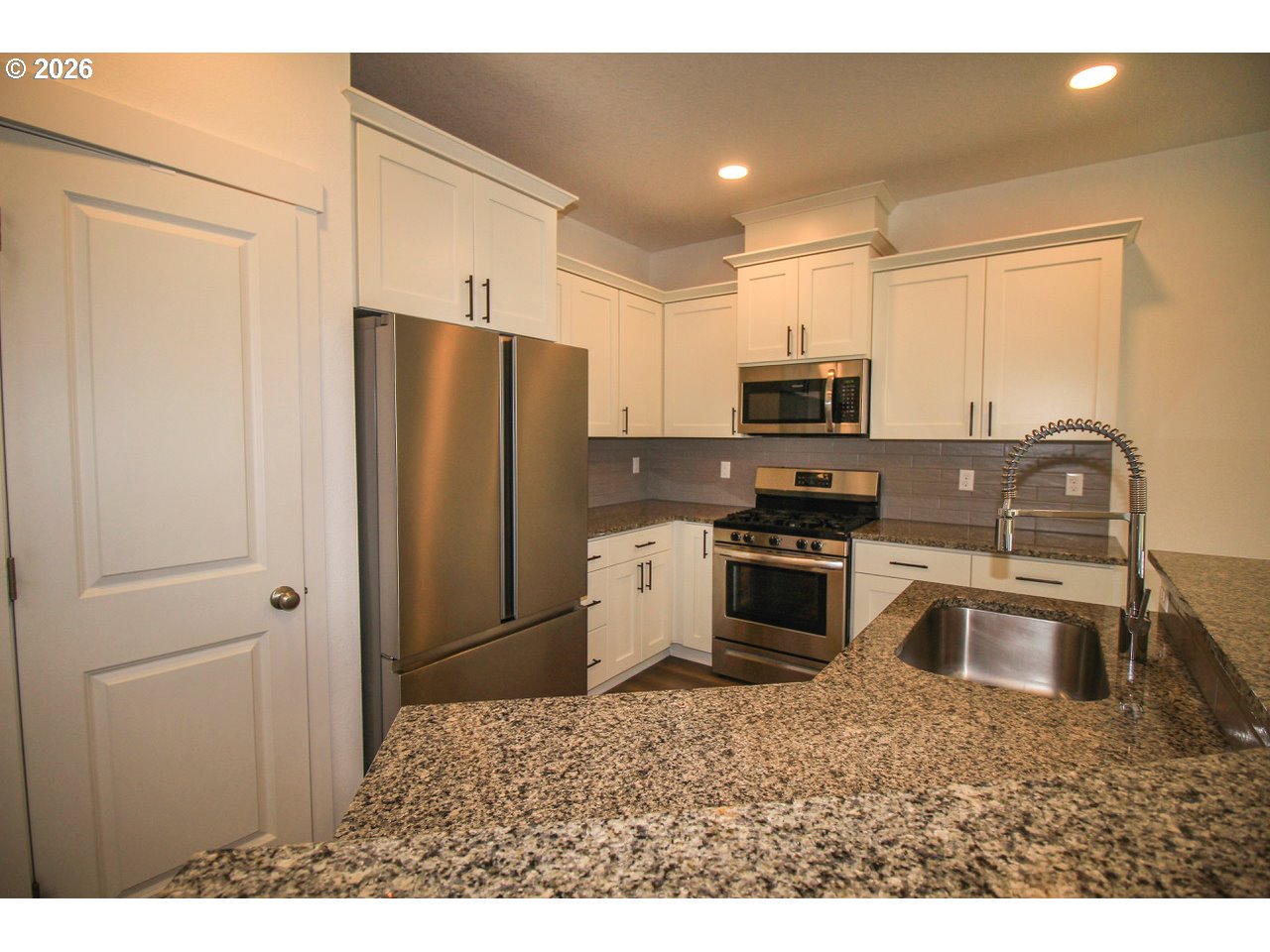 842 S 22ND AVE, Cornelius, OR, 97113