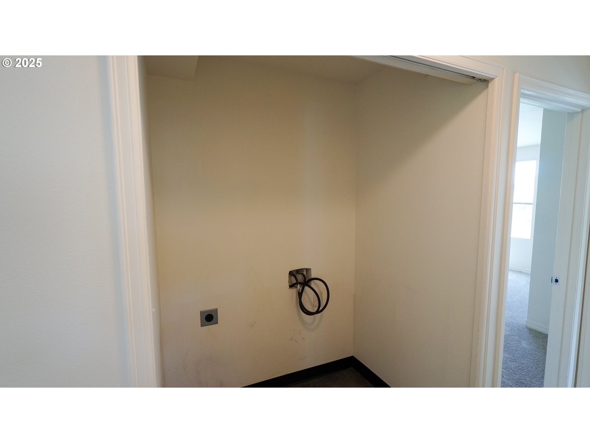 Photo #16: 430525424 Listing: Photo #16