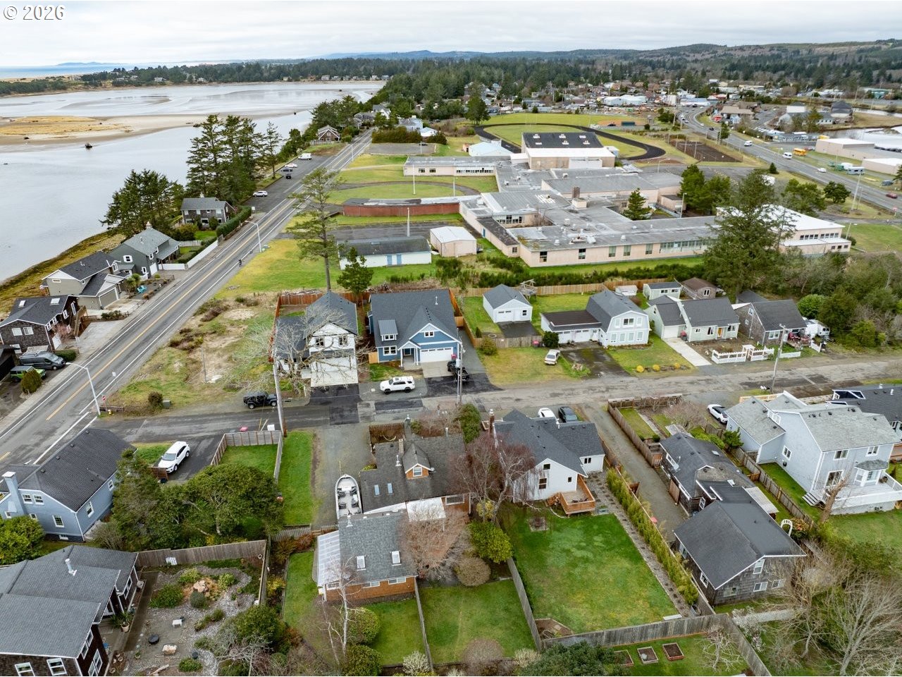 811 17TH AVE, Seaside, OR, 97138