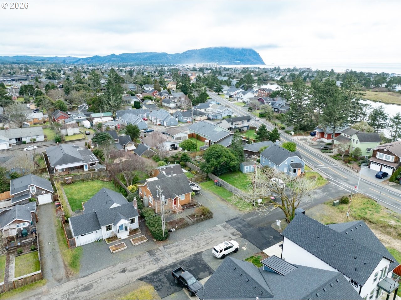 811 17TH AVE, Seaside, OR, 97138