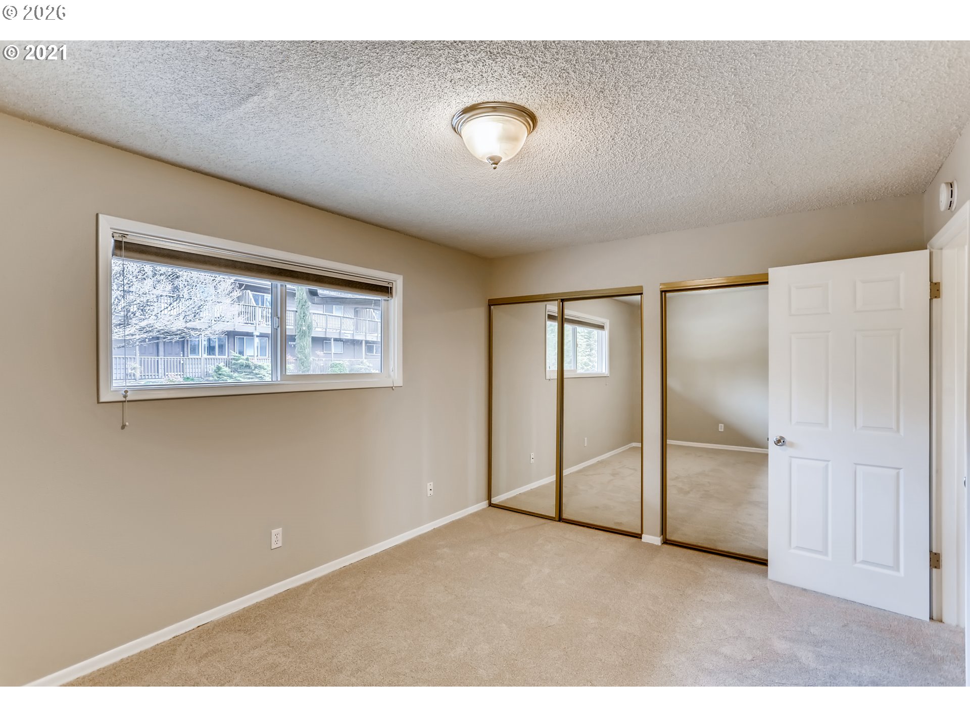 Photo #4: 430807337 Listing: Photo #4