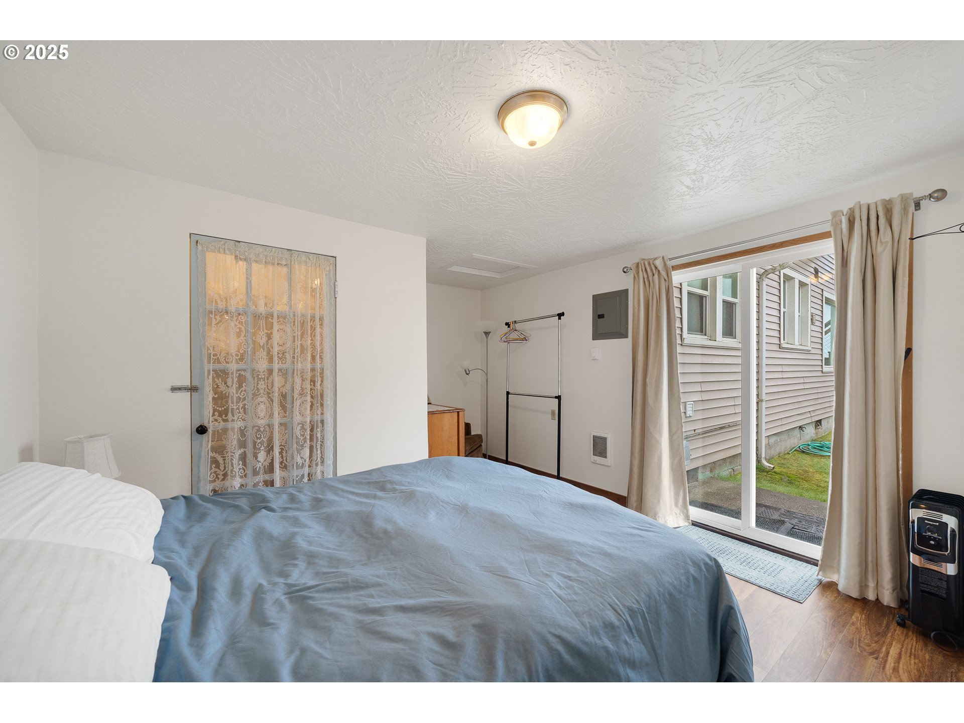 229 S PACIFIC ST, Rockaway Beach, OR, 97136