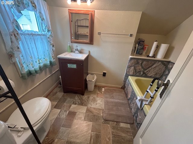 229 S PACIFIC ST, Rockaway Beach, OR, 97136