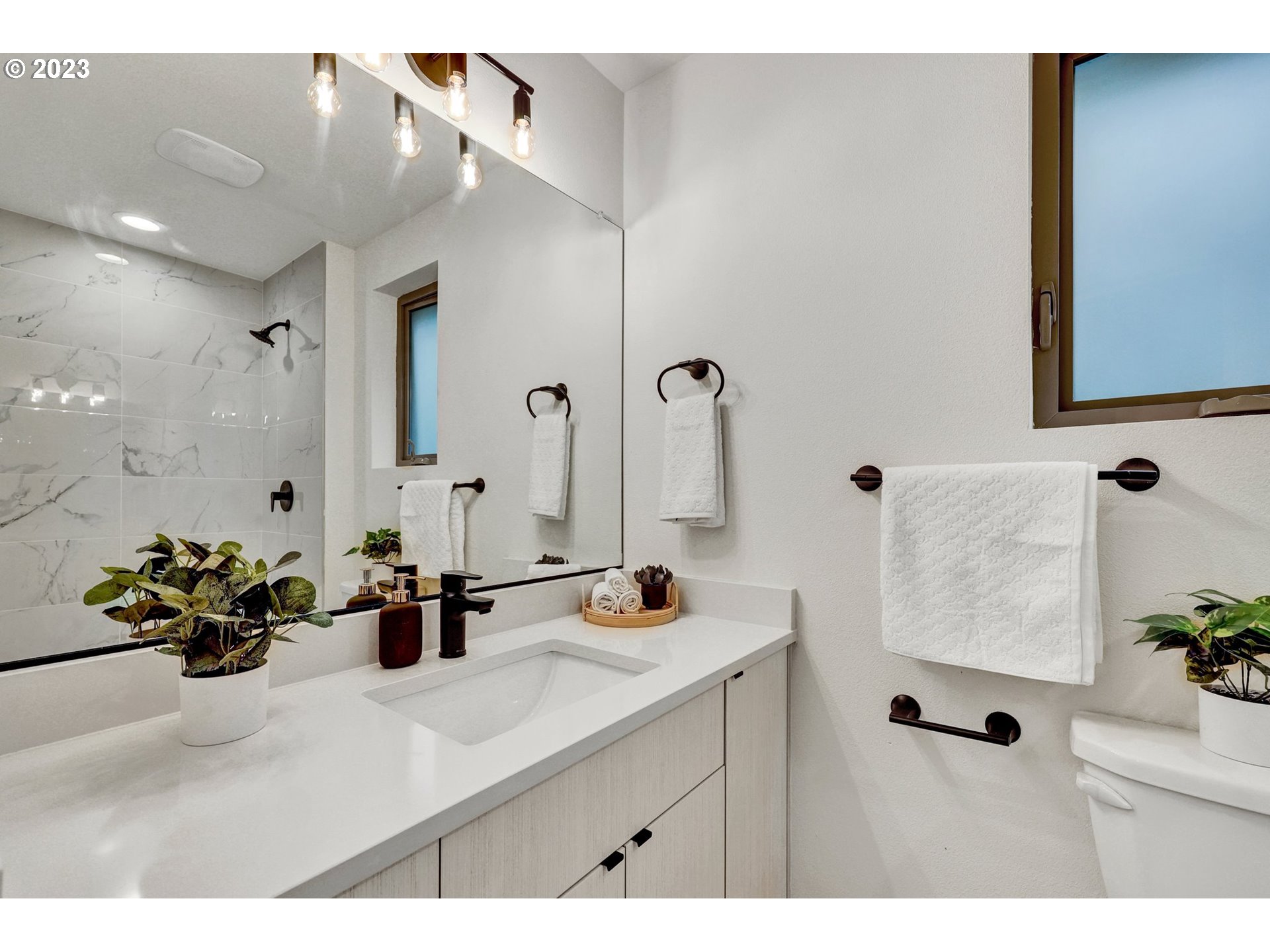 Photo #17: 431201302 Listing: Photo #17