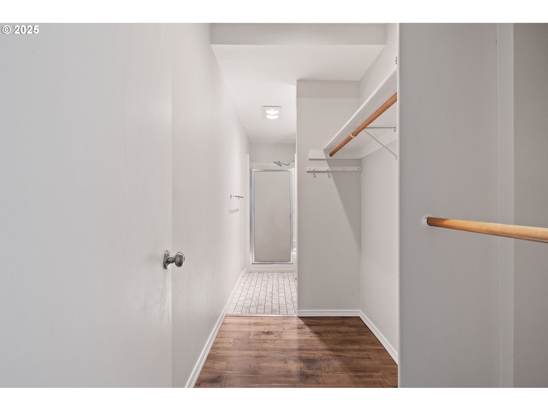 Photo #9: 431511972 Listing: Photo #9