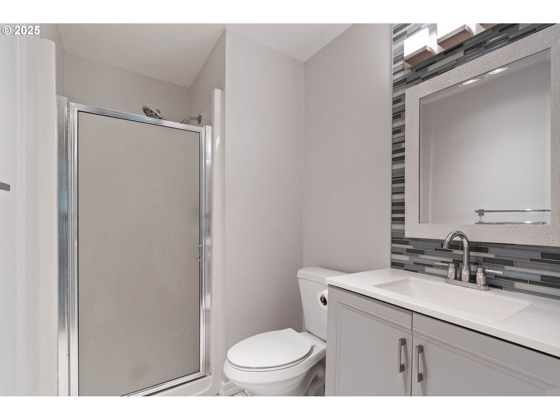 Photo #8: 431511972 Listing: Photo #8