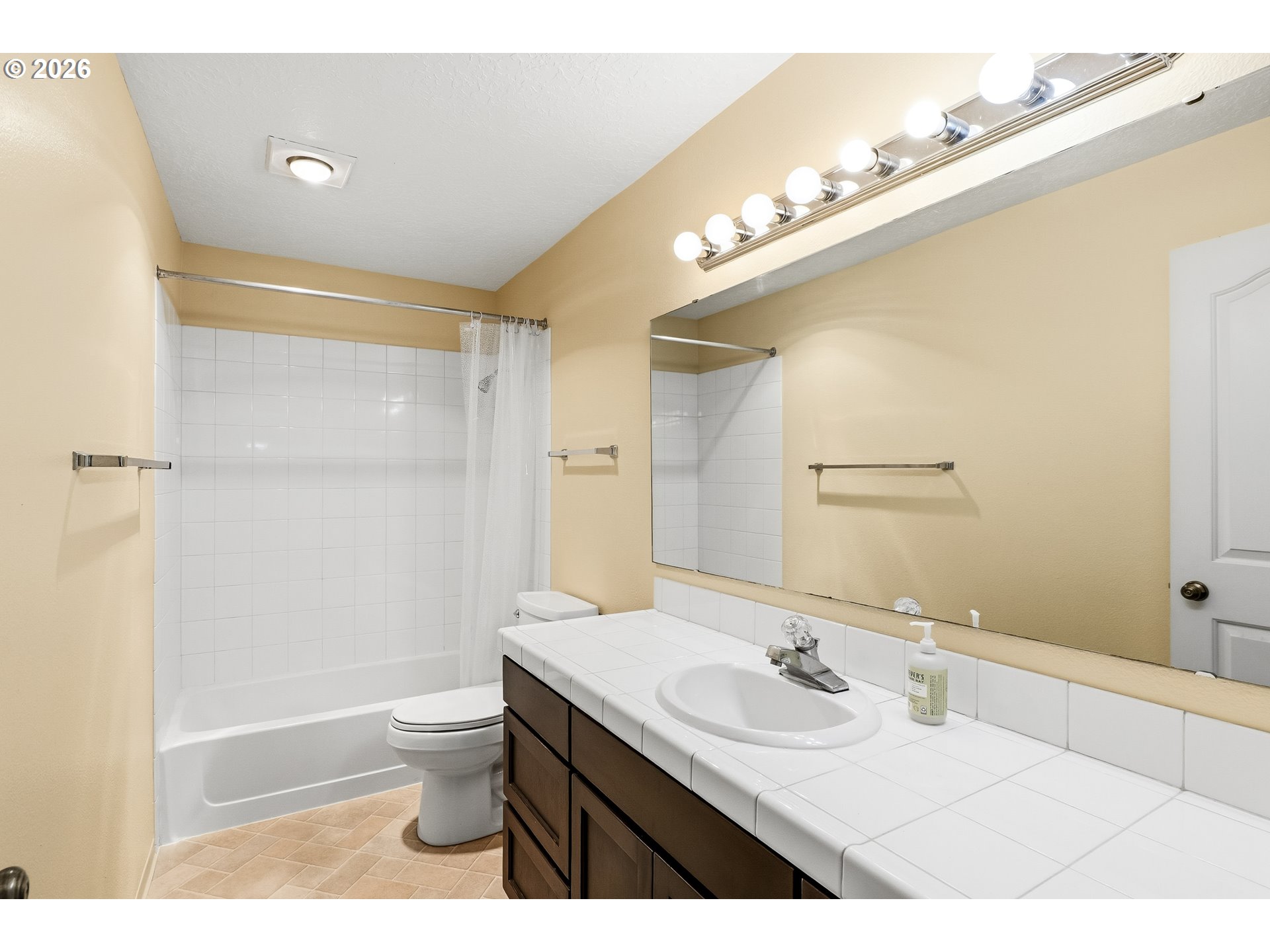 Photo #14: 432017944 Listing: Photo #14