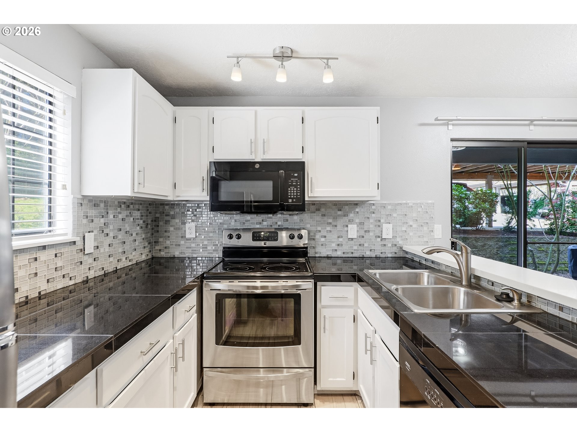 4000 CARMAN DR UNIT 71, Lake Oswego, OR, 97035
