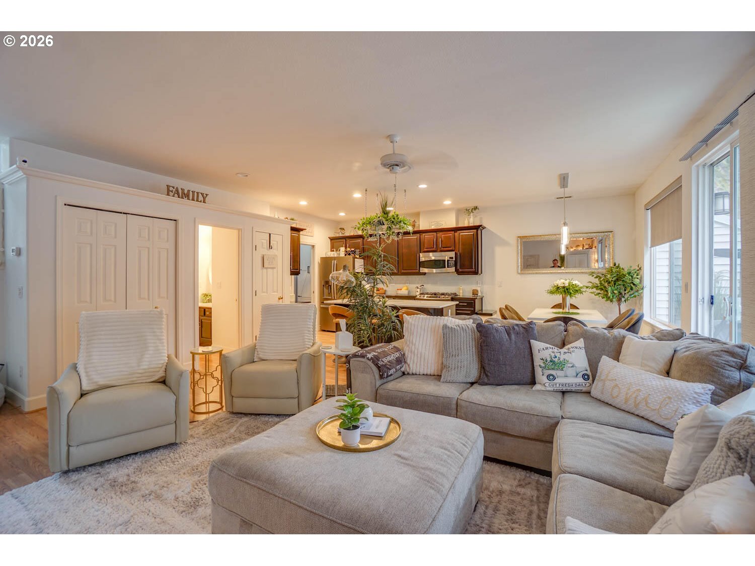 Photo #8: 432085957 Listing: Photo #8