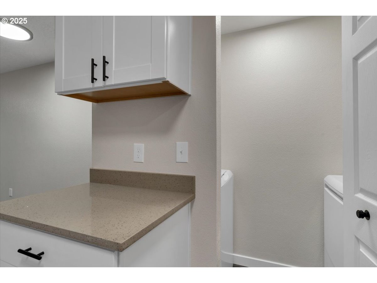 Photo #19: 432217929 Listing: Photo #19