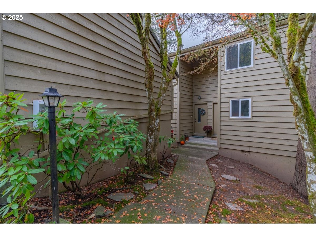 Photo #2: 432217929 Listing: Photo #2