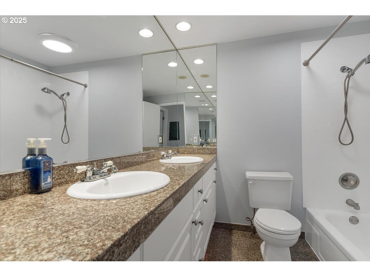 Photo #24: 432217929 Listing: Photo #24