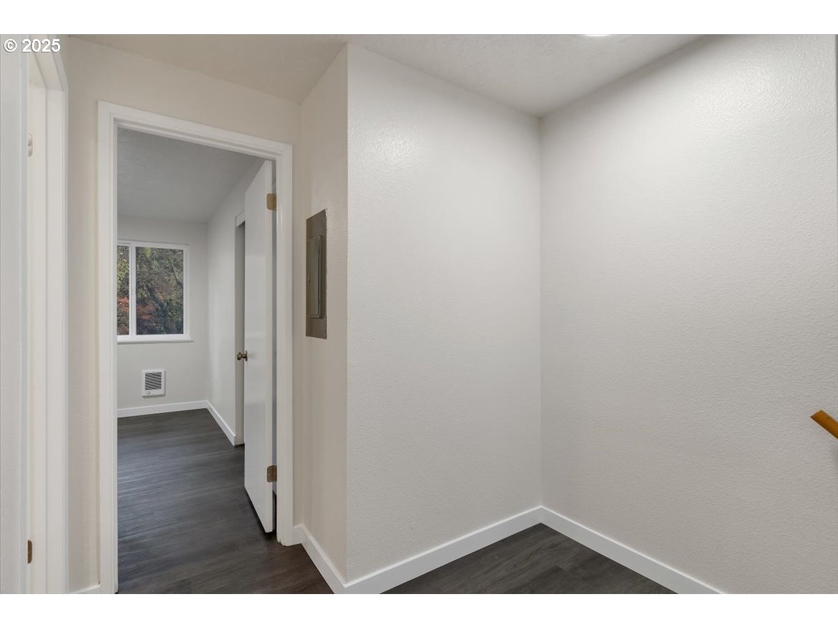 Photo #27: 432217929 Listing: Photo #27