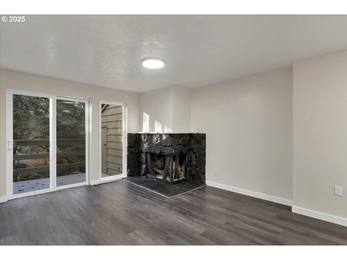 Photo #7: 432217929 Listing: Photo #7