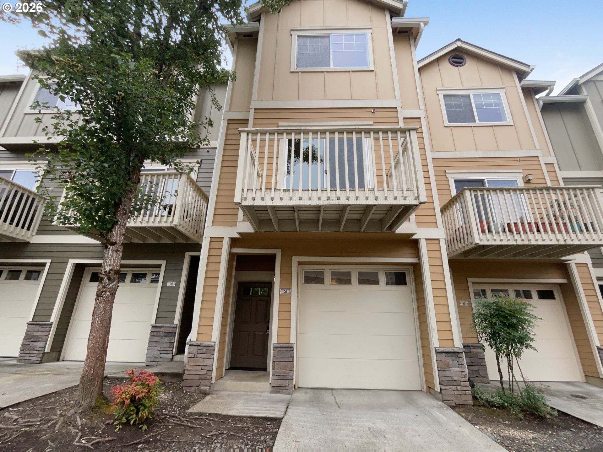 Photo #2: 432377355 Listing: Photo #2