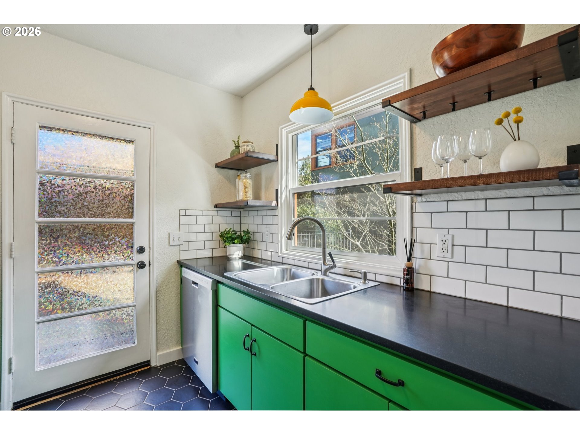 Photo #15: 432489742 Listing: Photo #15