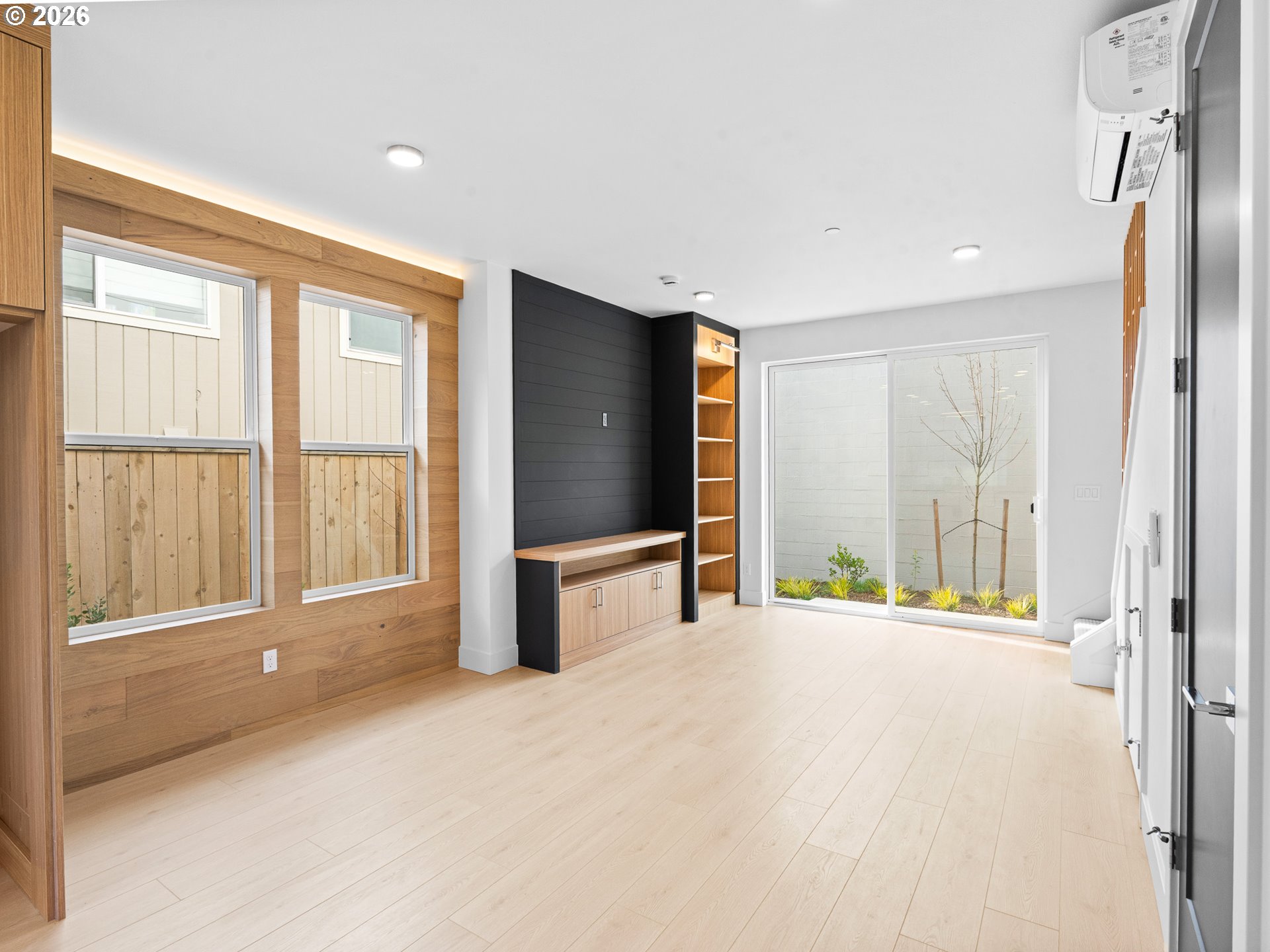 Photo #4: 432548793 Listing: Photo #4