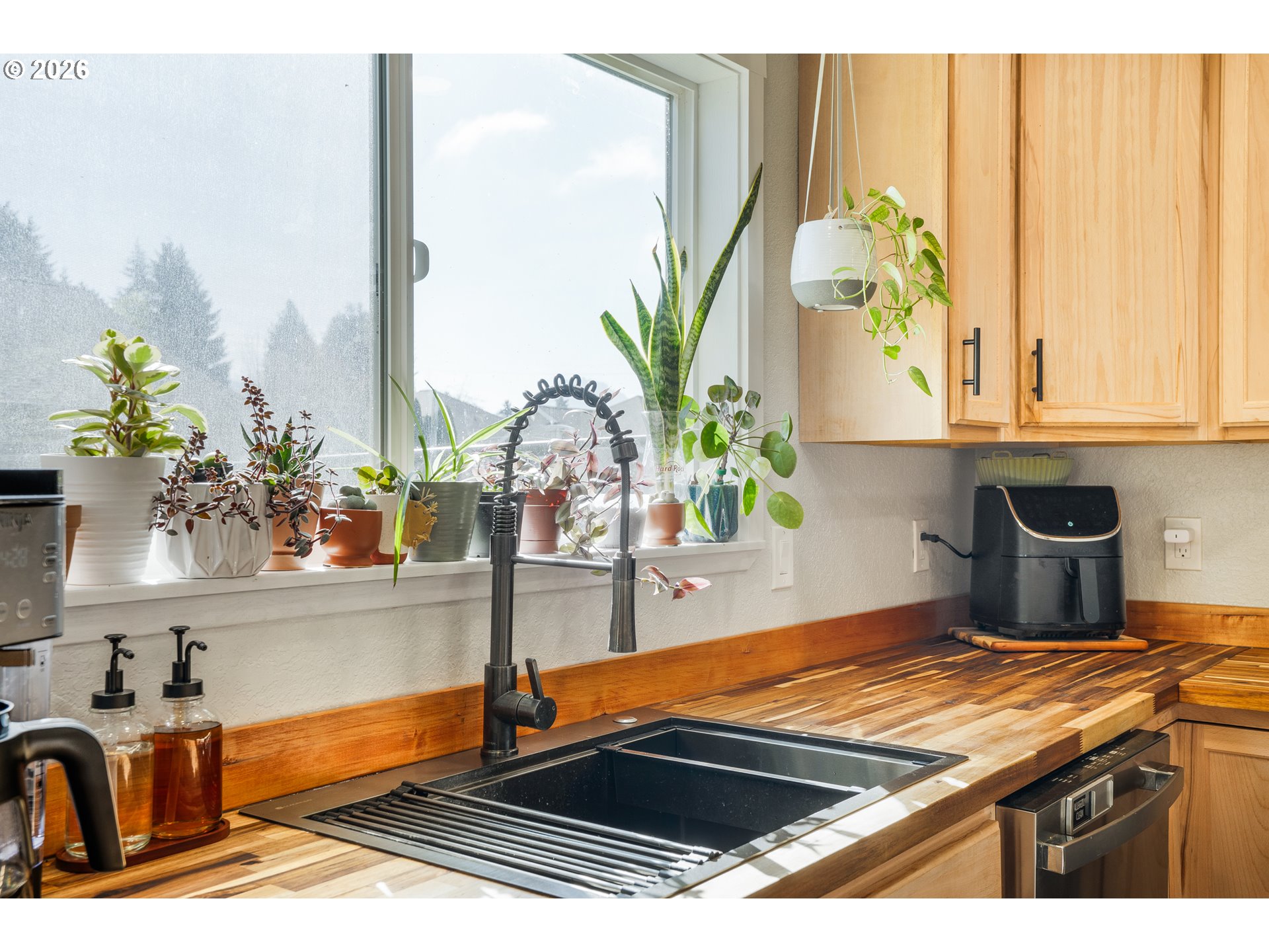 796 S R ST, Cottage Grove, OR, 97424