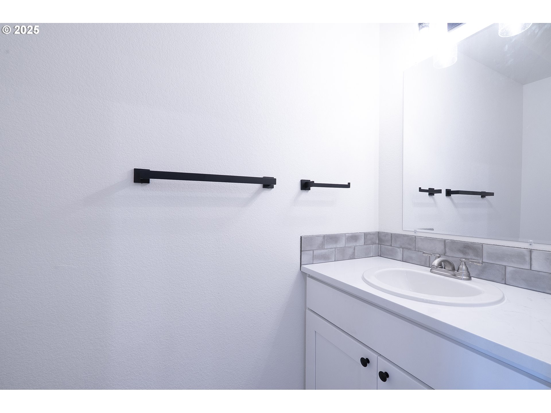 Photo #18: 432959319 Listing: Photo #18