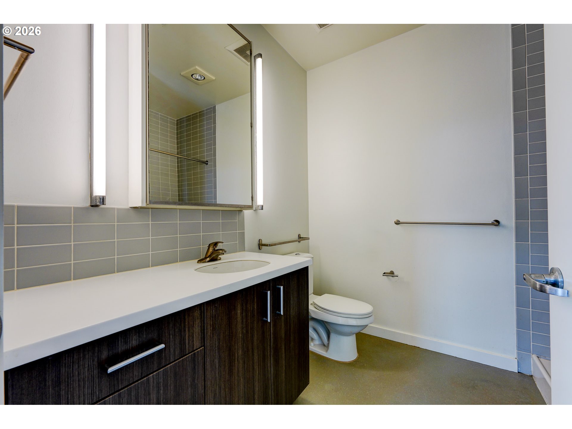 Photo #11: 433354695 Listing: Photo #11