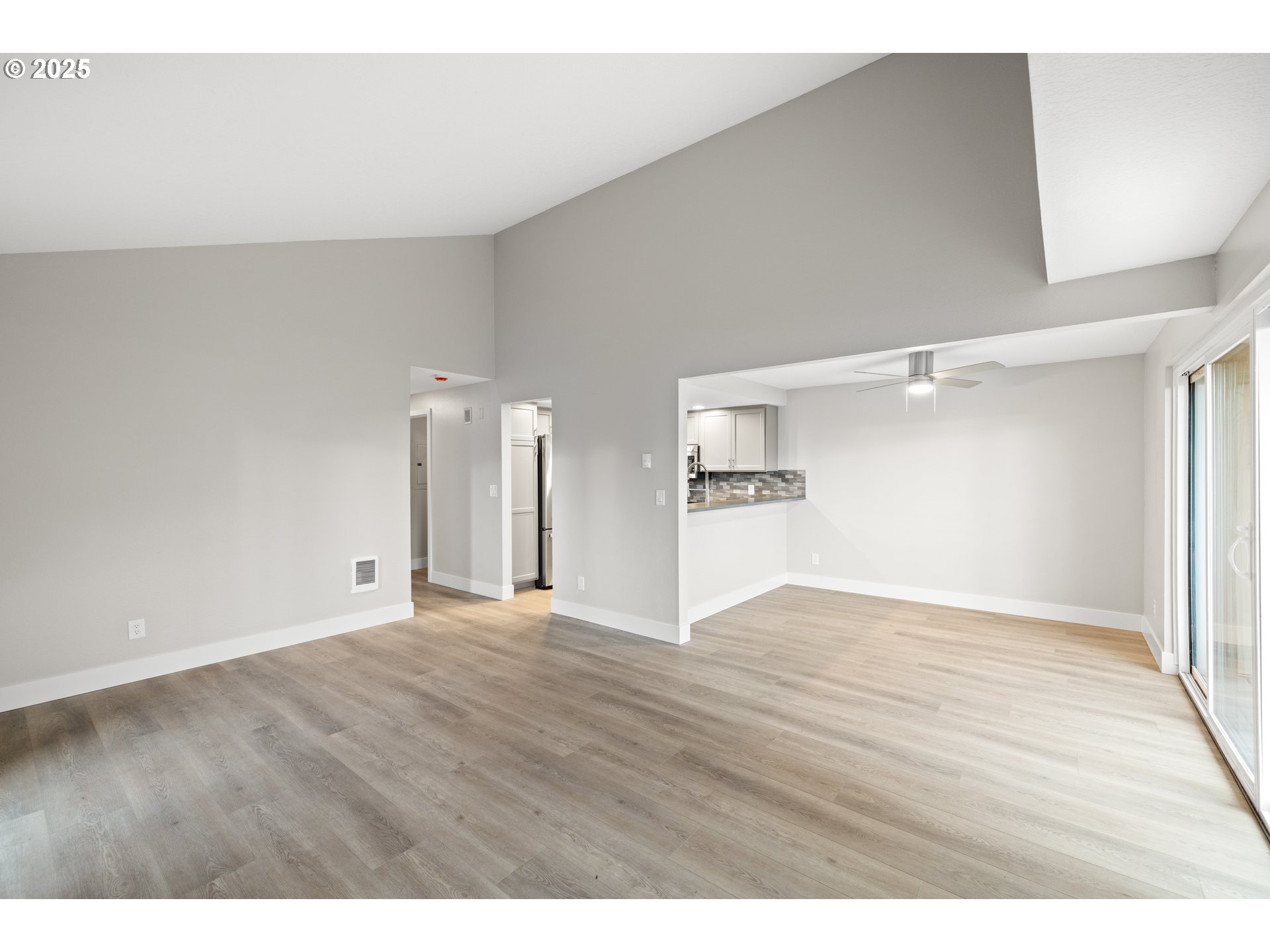 Photo #14: 434093532 Listing: Photo #14