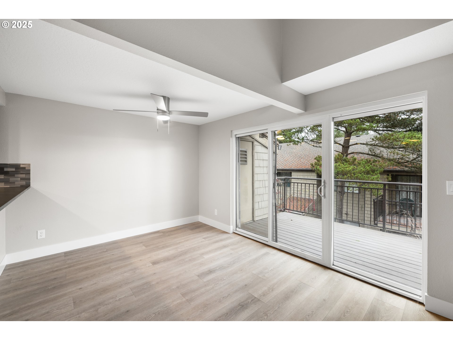 Photo #15: 434093532 Listing: Photo #15