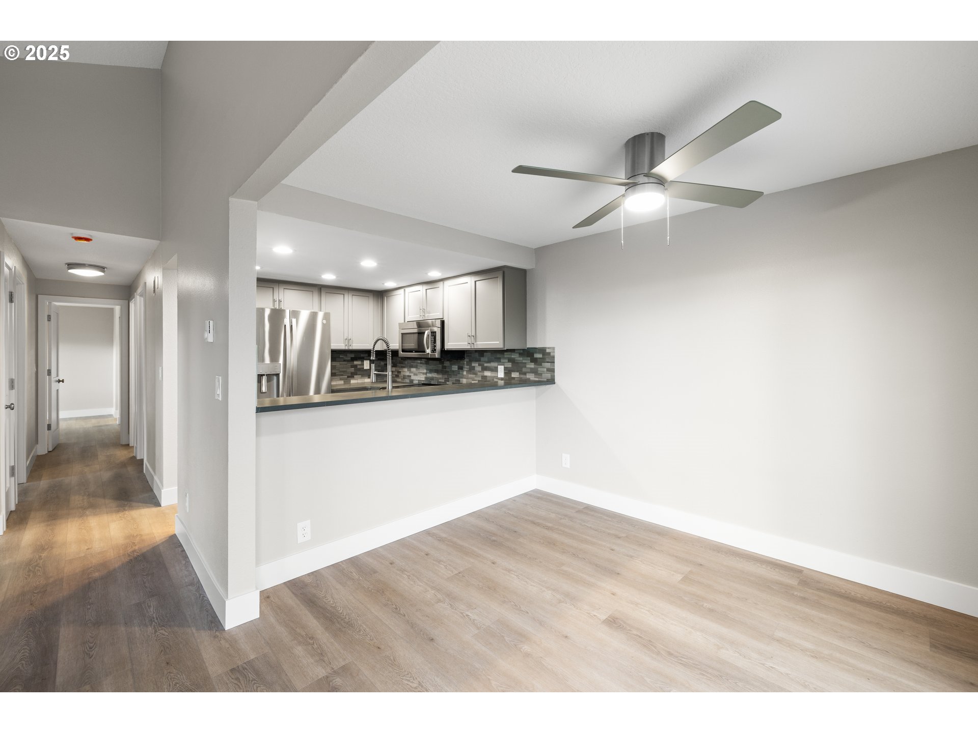 Photo #19: 434093532 Listing: Photo #19